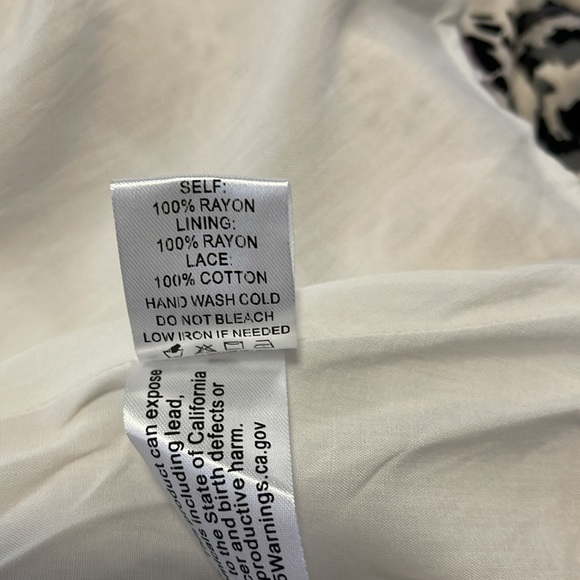 Striped Lightweight Dress - Picture 8 of 8